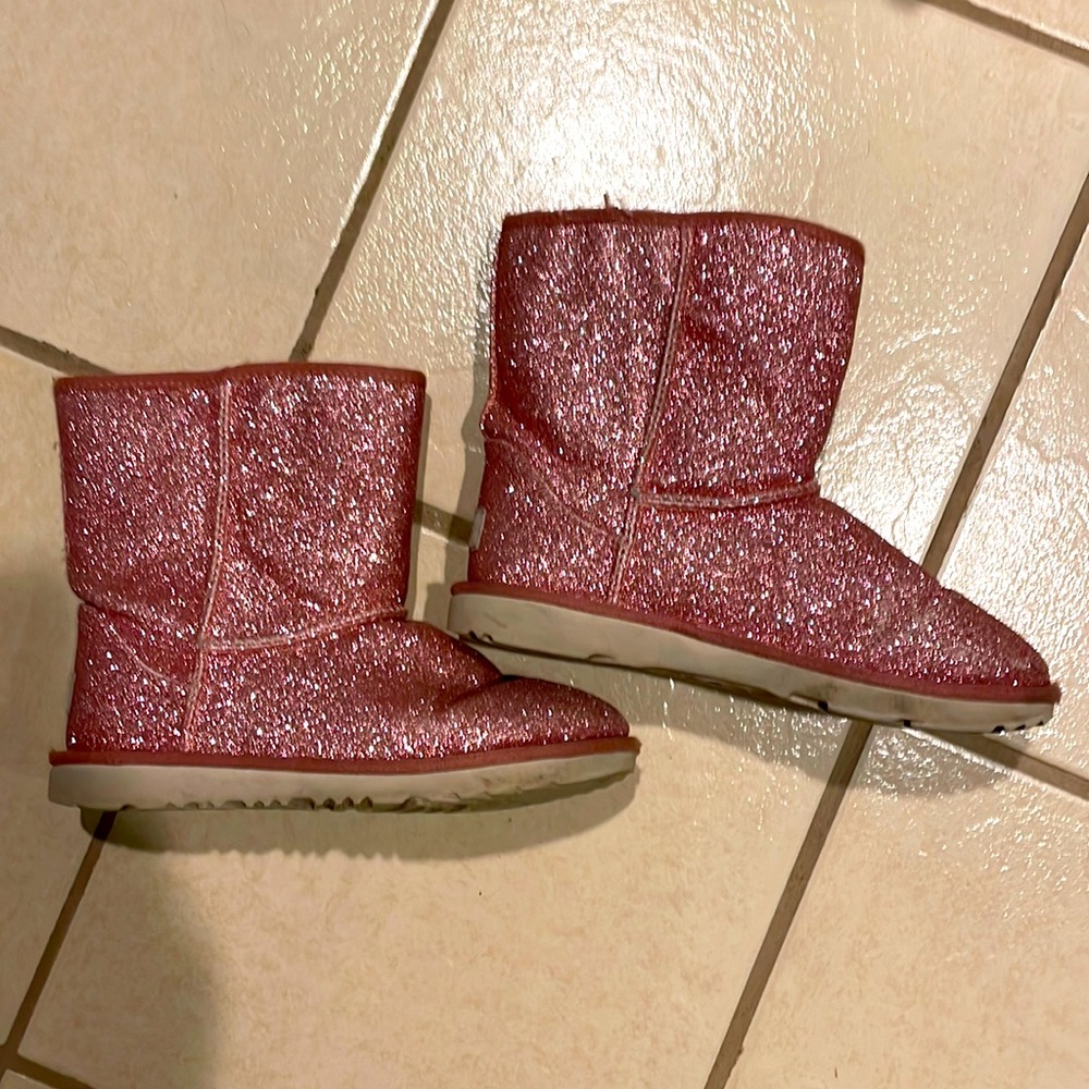 Ugg Girl Pink Sparkle short boots Size 4